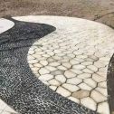 鸡西 黄金麻冰裂纹地铺石工地铺装案例