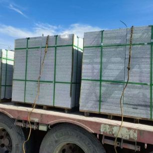 鸡西 芝麻白花岗岩地铺石装车日常