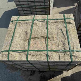 鸡西 黄金麻花岗岩石材自然面蘑菇石成品