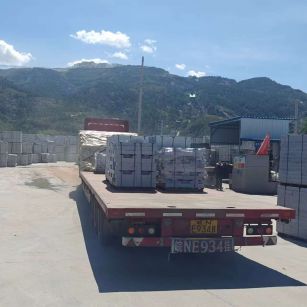 鸡西 芝麻白仿形路沿石，直形路沿石