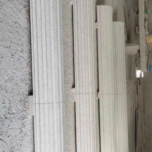 鸡西 花岗岩厂家带你看白麻花岗岩门楼大柱柱皮