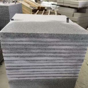 鸡西 芝麻白5公分火烧地铺成品，900*400，规格可定制