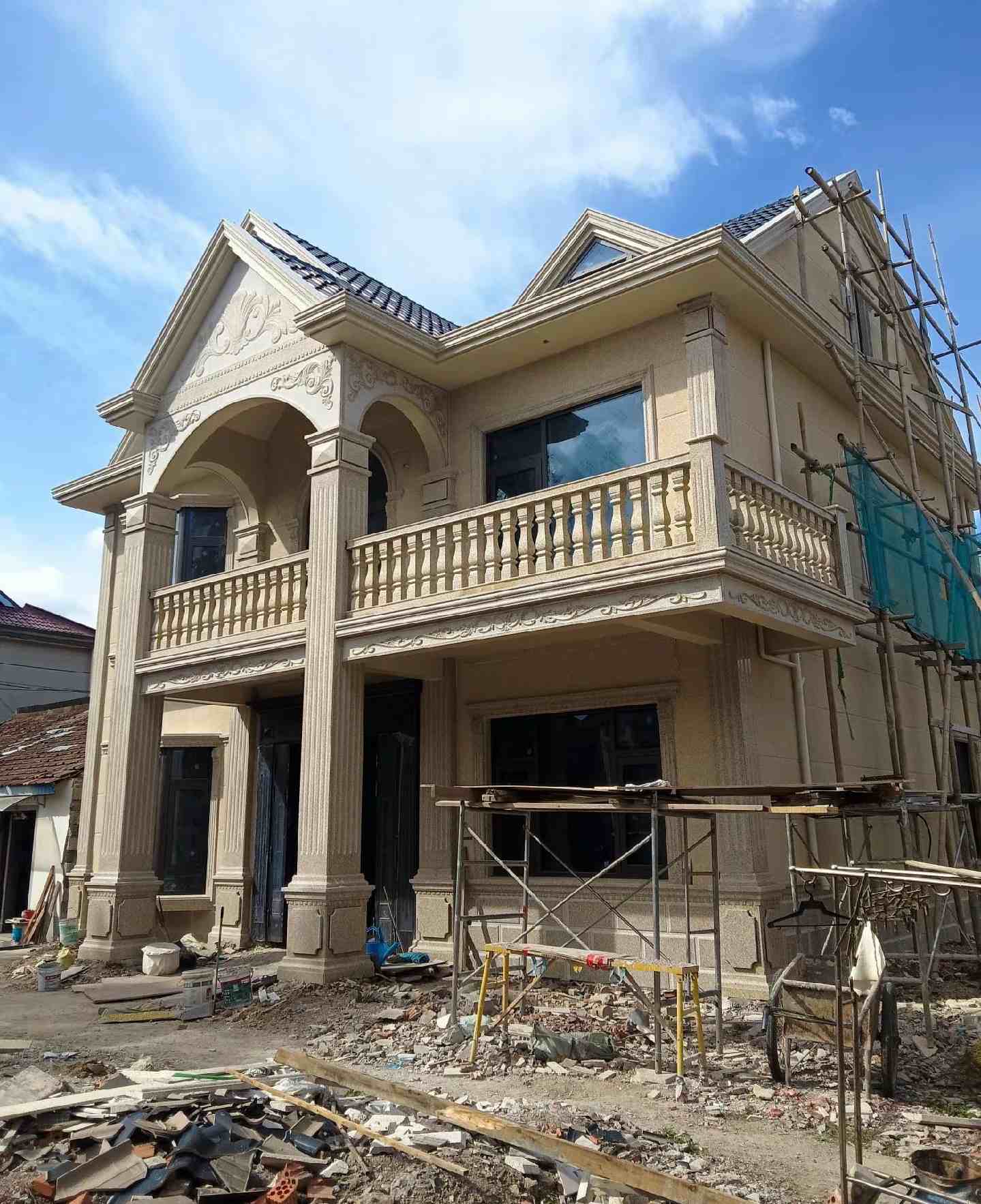 鸡西 黄金麻花岗岩石材私人别墅雕花门楼柱阳台栏杆