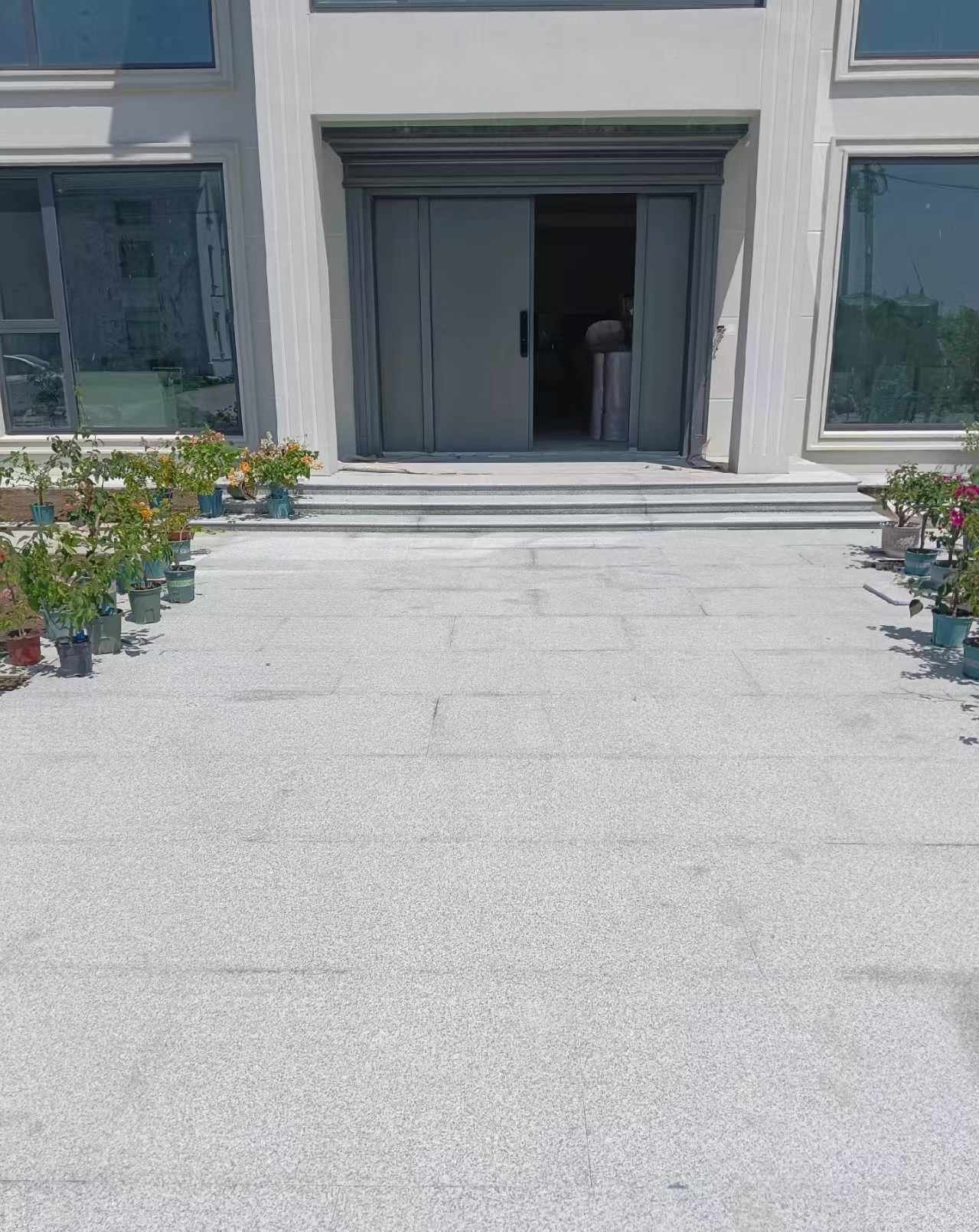 鸡西 芝麻白花岗岩地铺石地面铺装