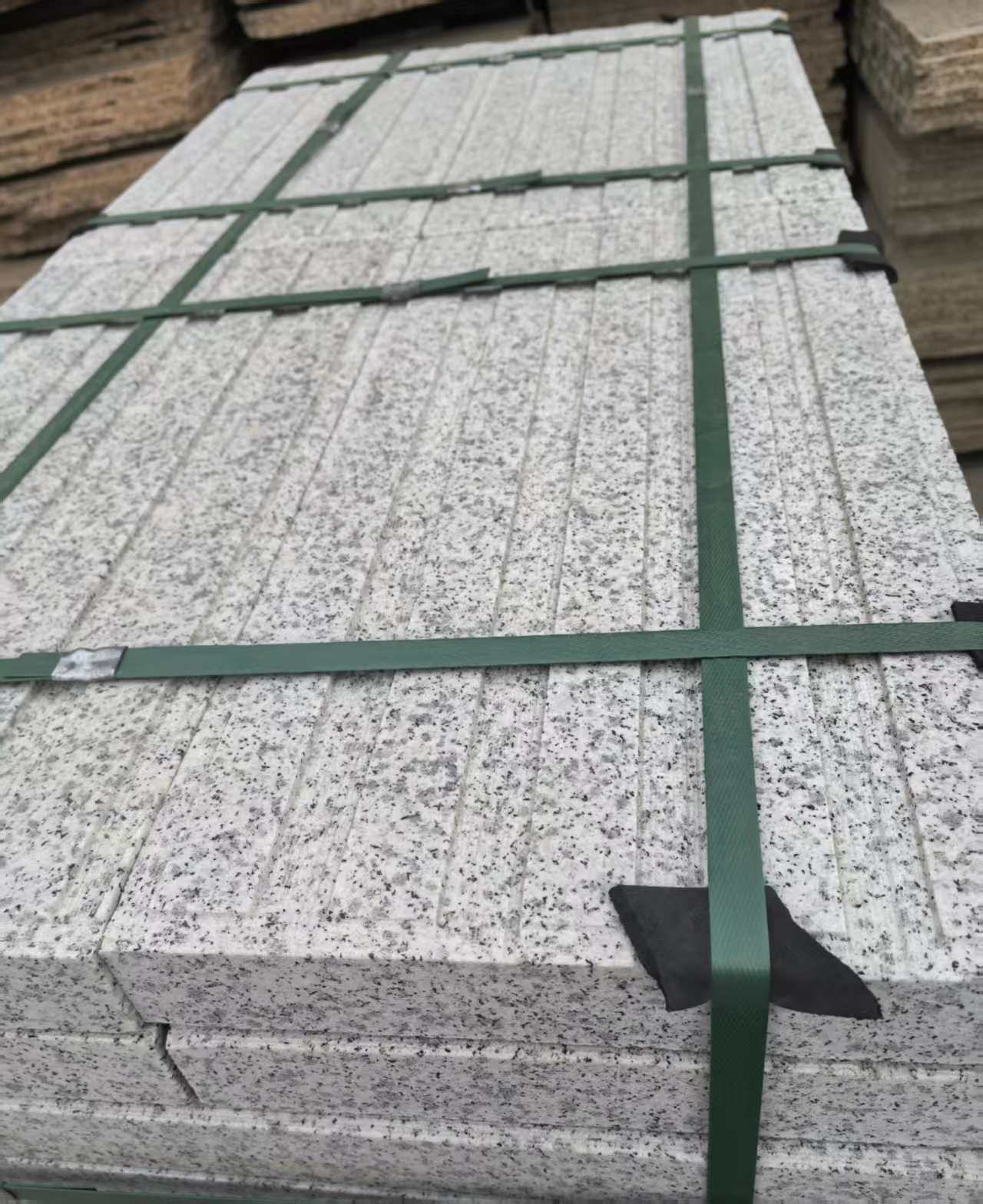 鸡西 白麻花岗岩直行盲道石，盲条，地铺石