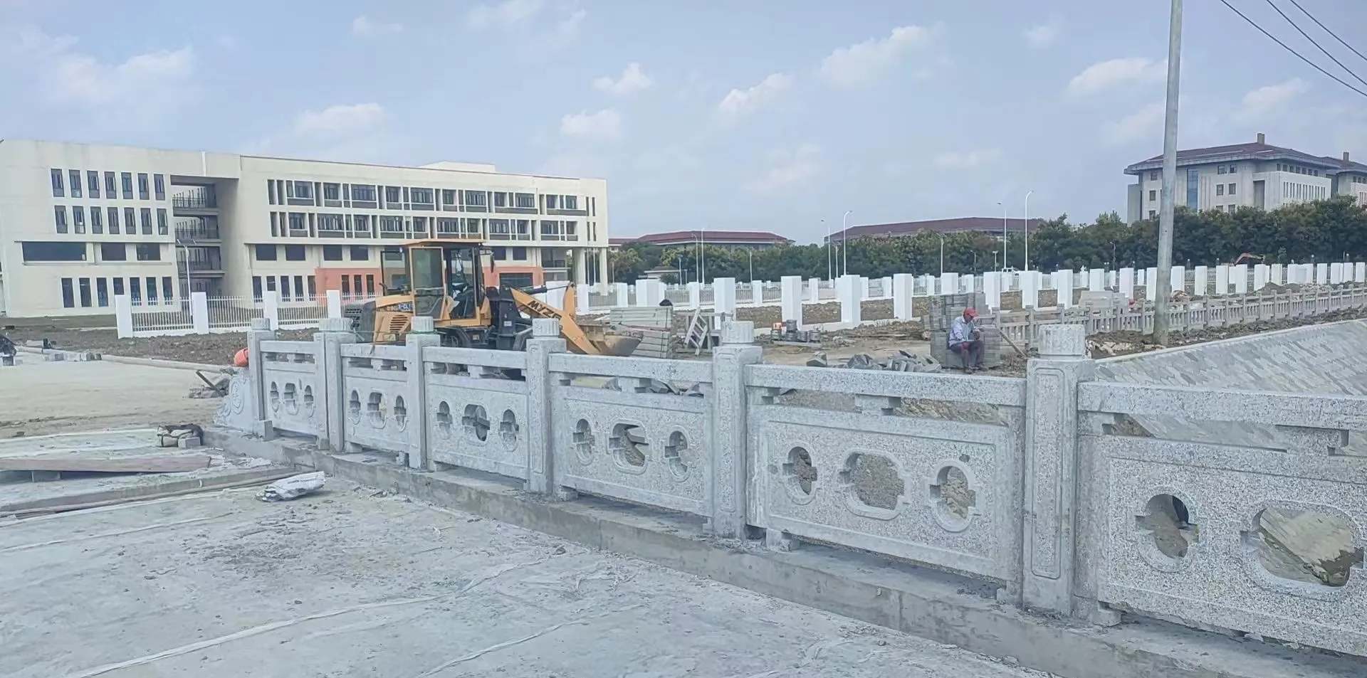 鸡西 白麻花岗岩荔枝面河道栏杆