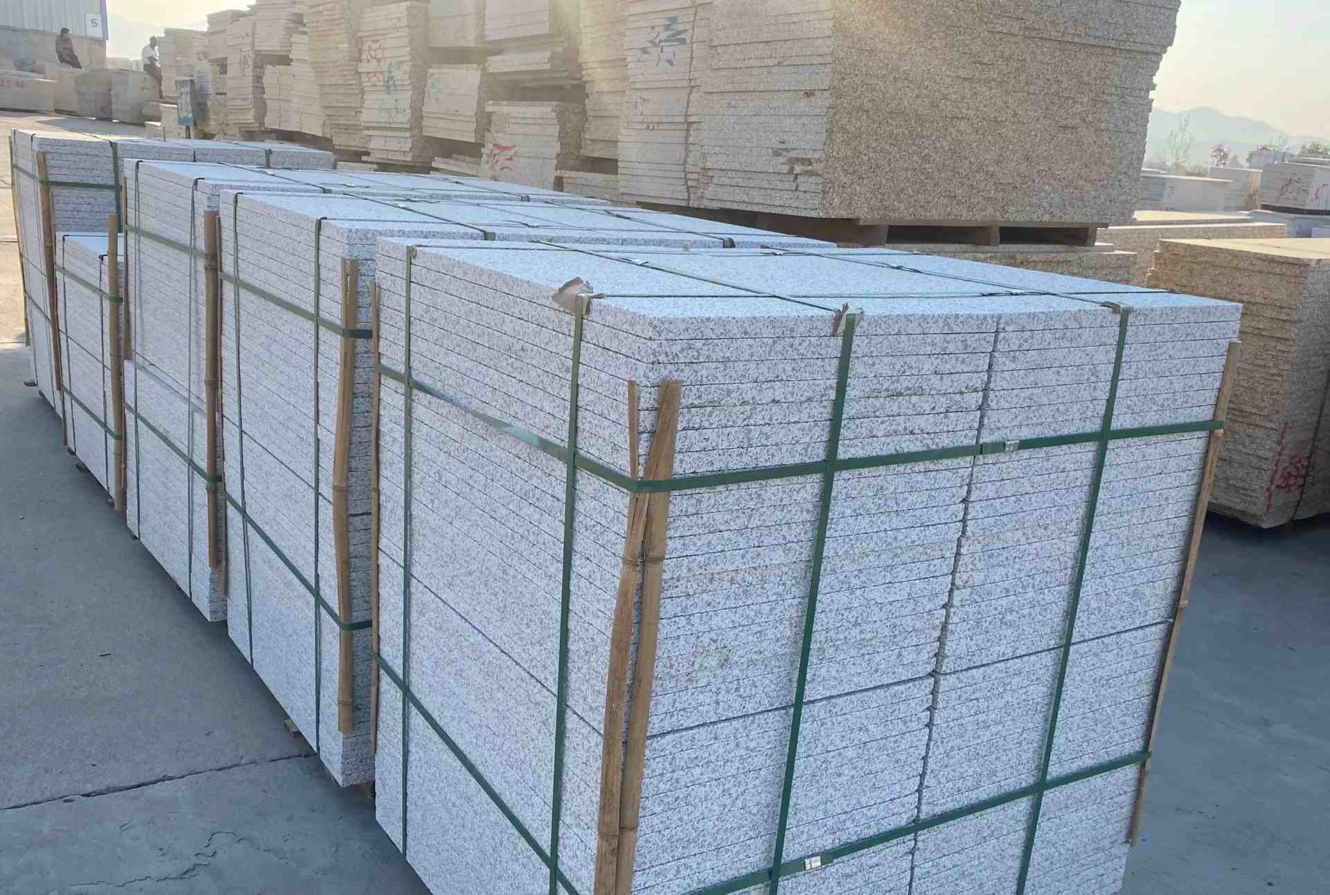 鸡西 白麻花岗岩荔枝面地铺石