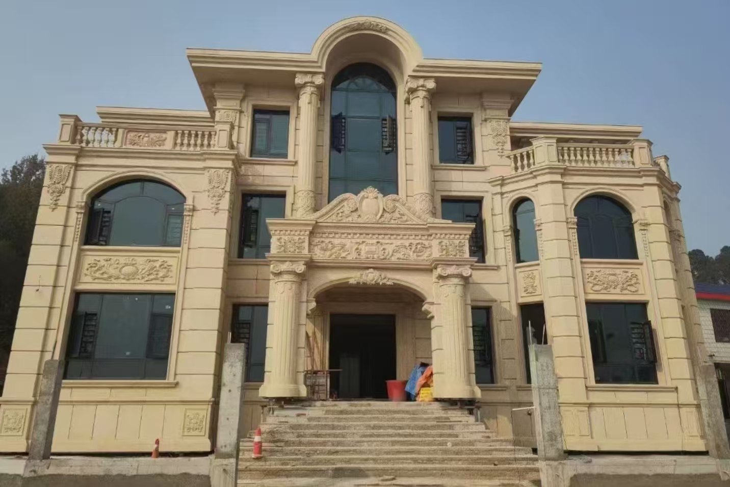 鸡西 黄金麻花岗岩别墅外墙干挂