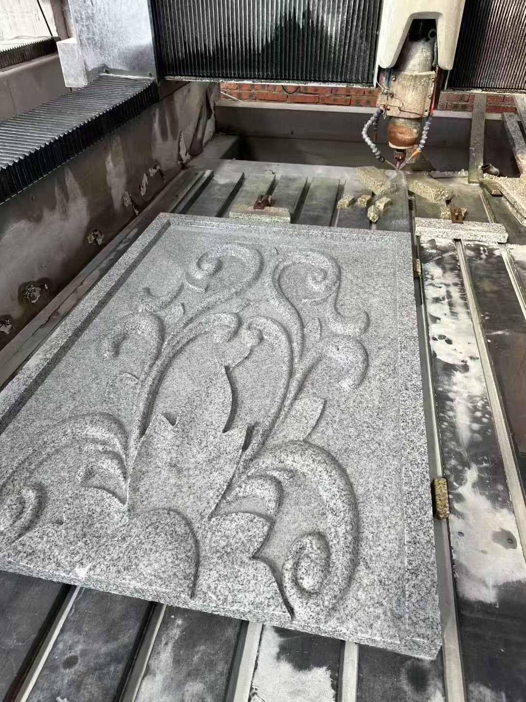 鸡西 白麻别墅干挂雕花板