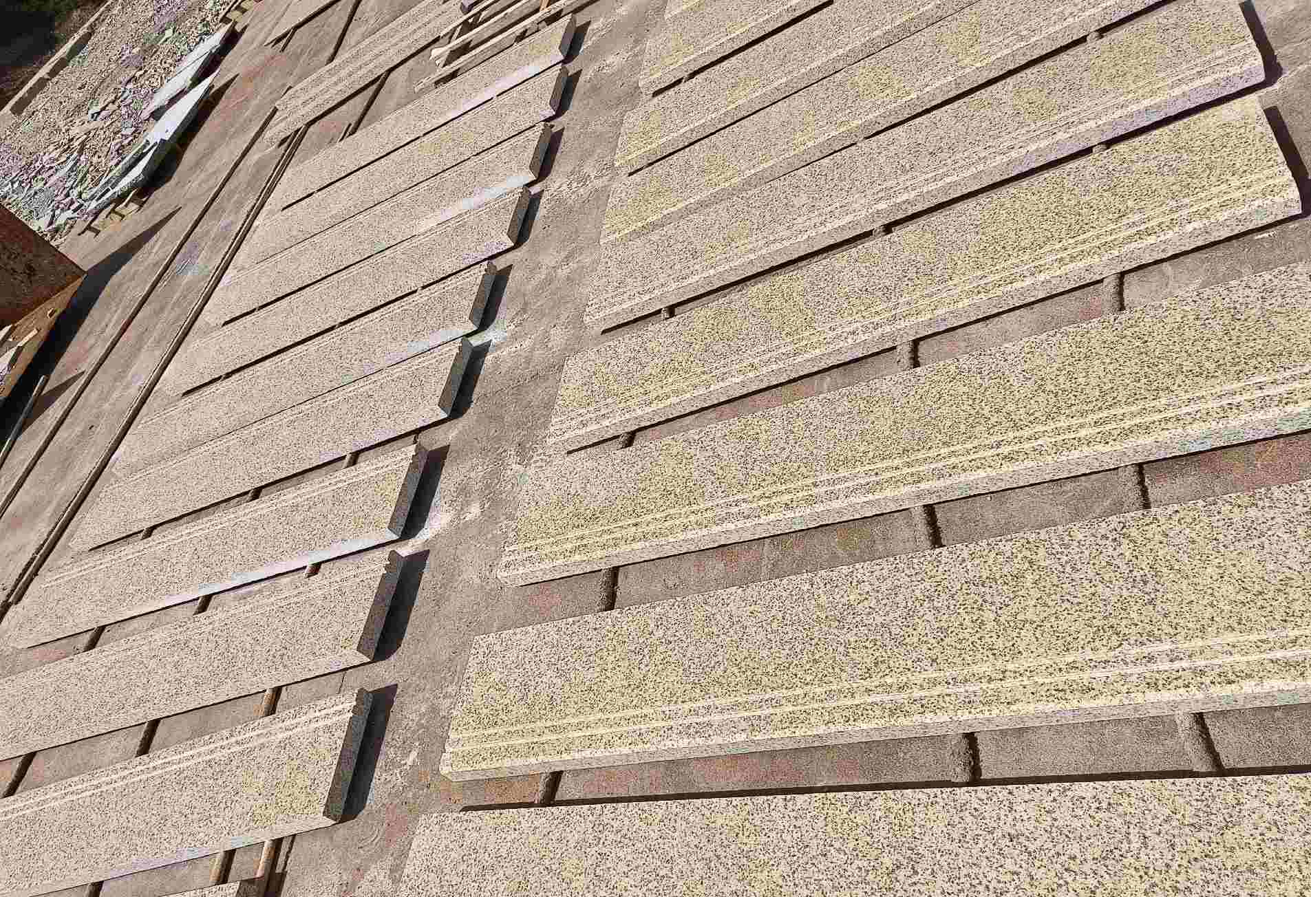 鸡西 黄金麻花岗岩光面楼梯踏步