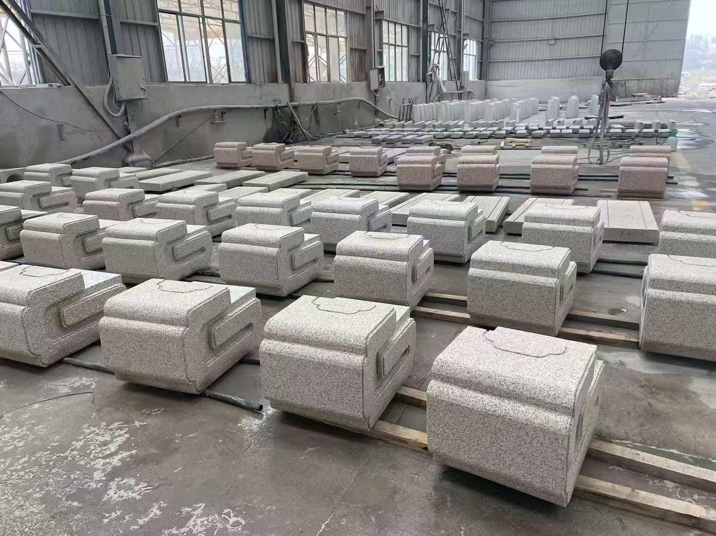 鸡西 白麻花岗岩异形加工-石凳，坐凳