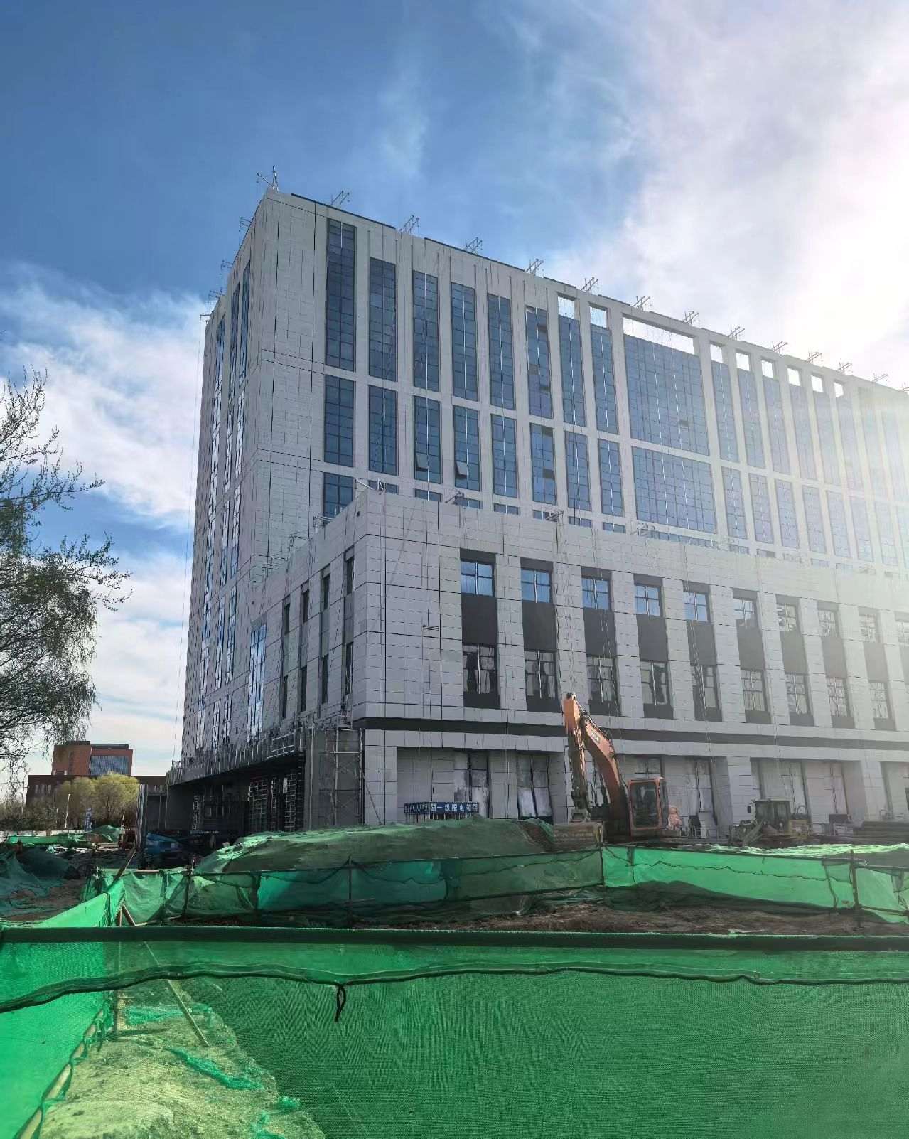 鸡西 白麻花岗岩石材外墙干挂