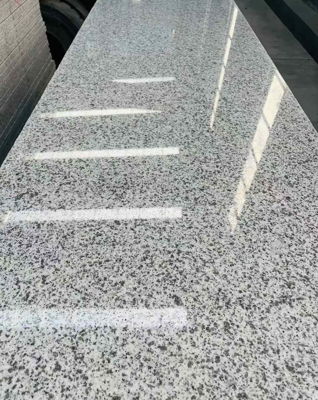 鸡西 白麻花岗岩光面毛板